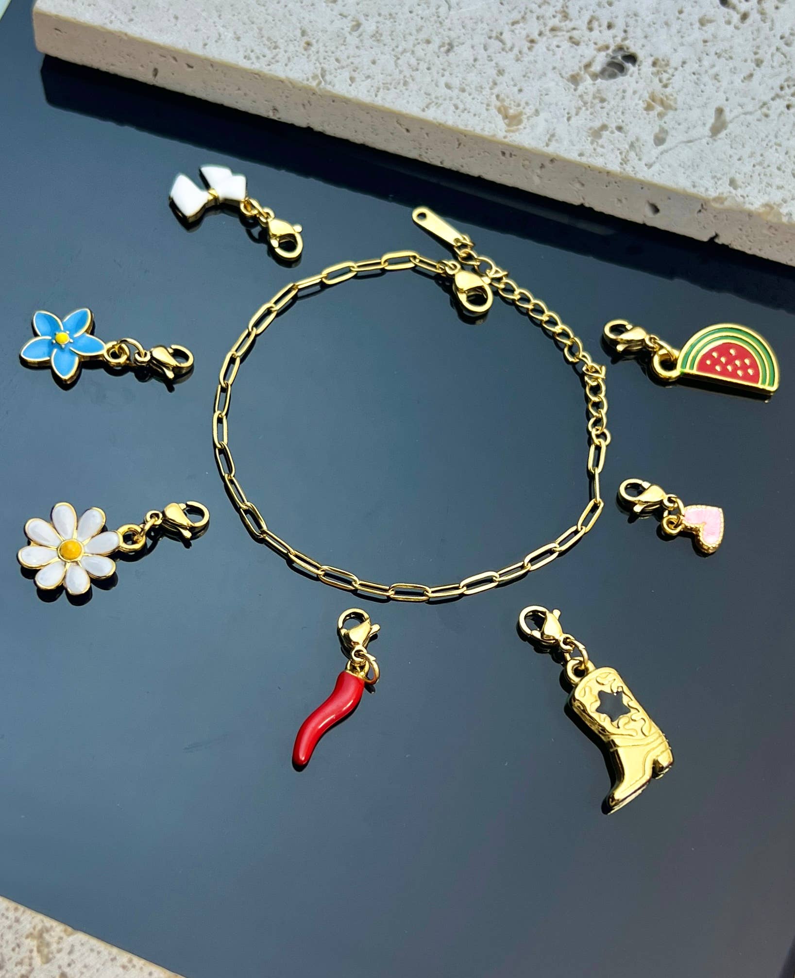 Bracelet Maille Rectangulaire Simple Porte-Charms en Acier