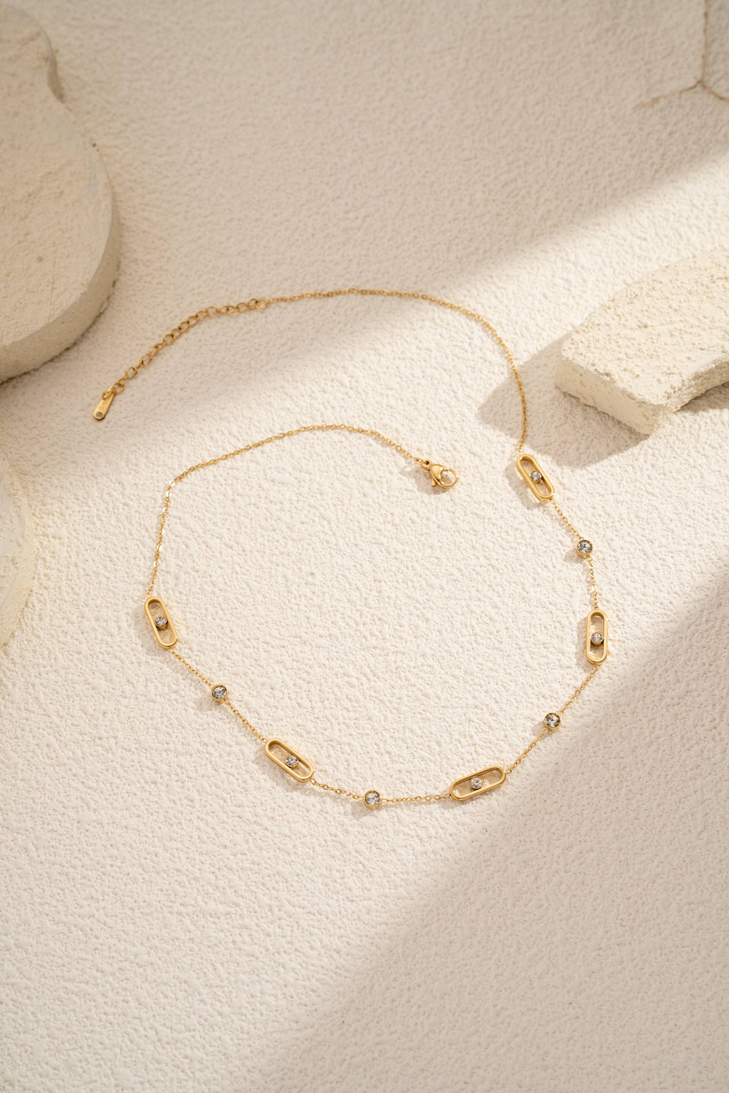 Collier Doré Pierres Fines –Acier Inoxydable Élégant Raffiné