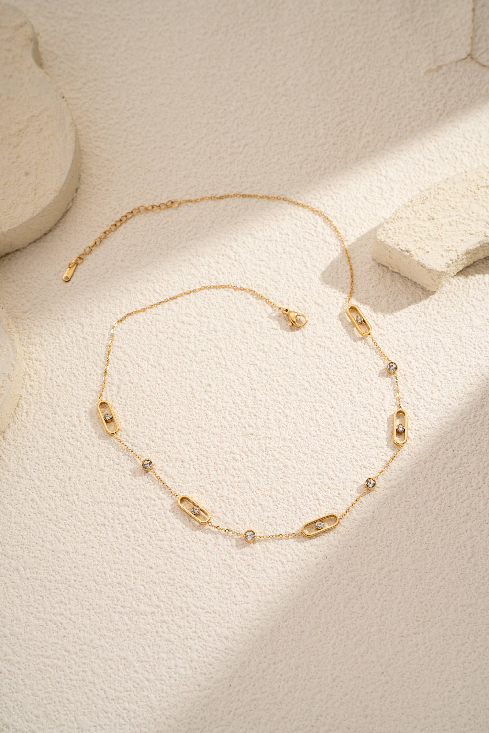 Collier Doré Pierres Fines –Acier Inoxydable Élégant Raffiné