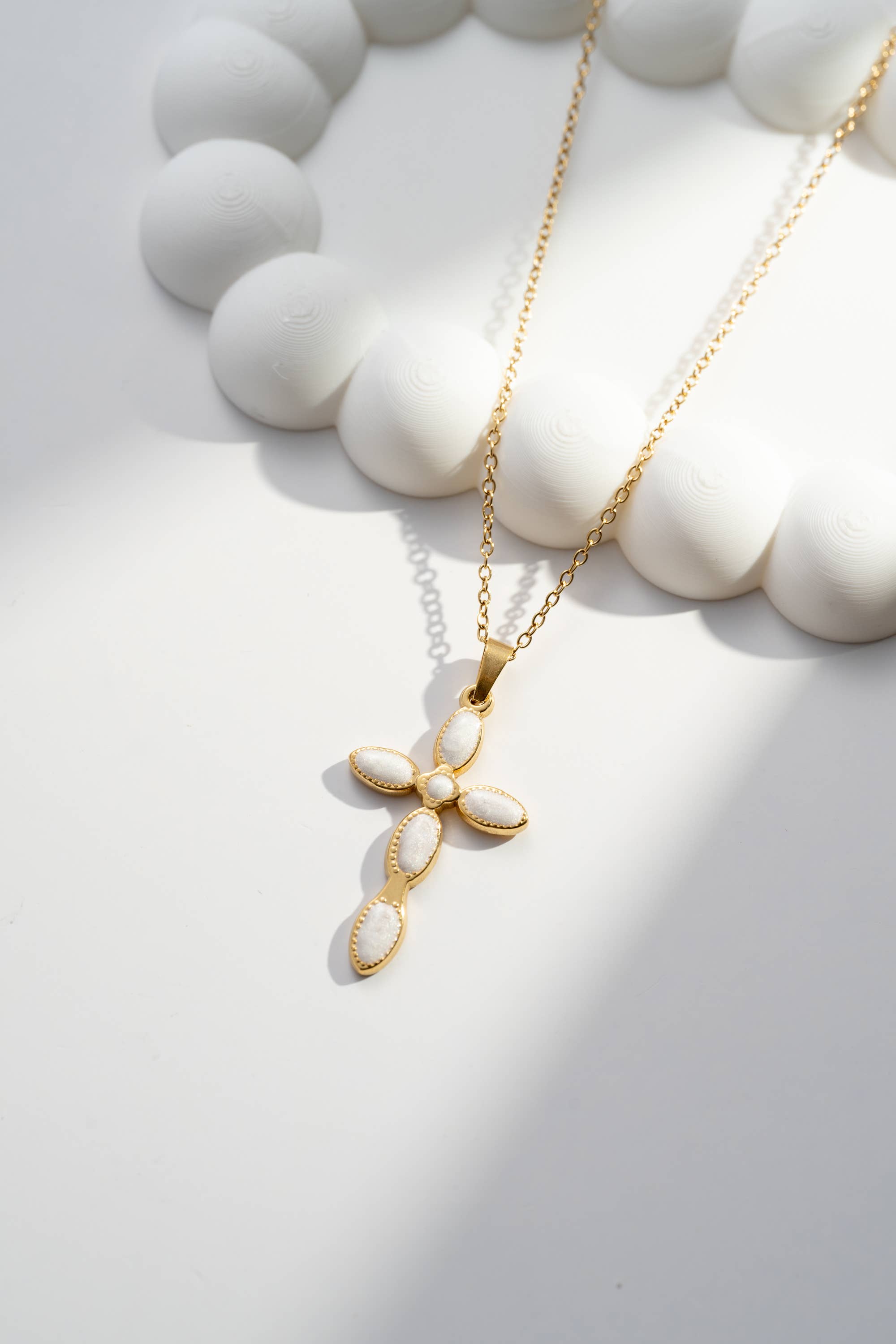 Collier acier inoxydable pendentif croix pierre élégante