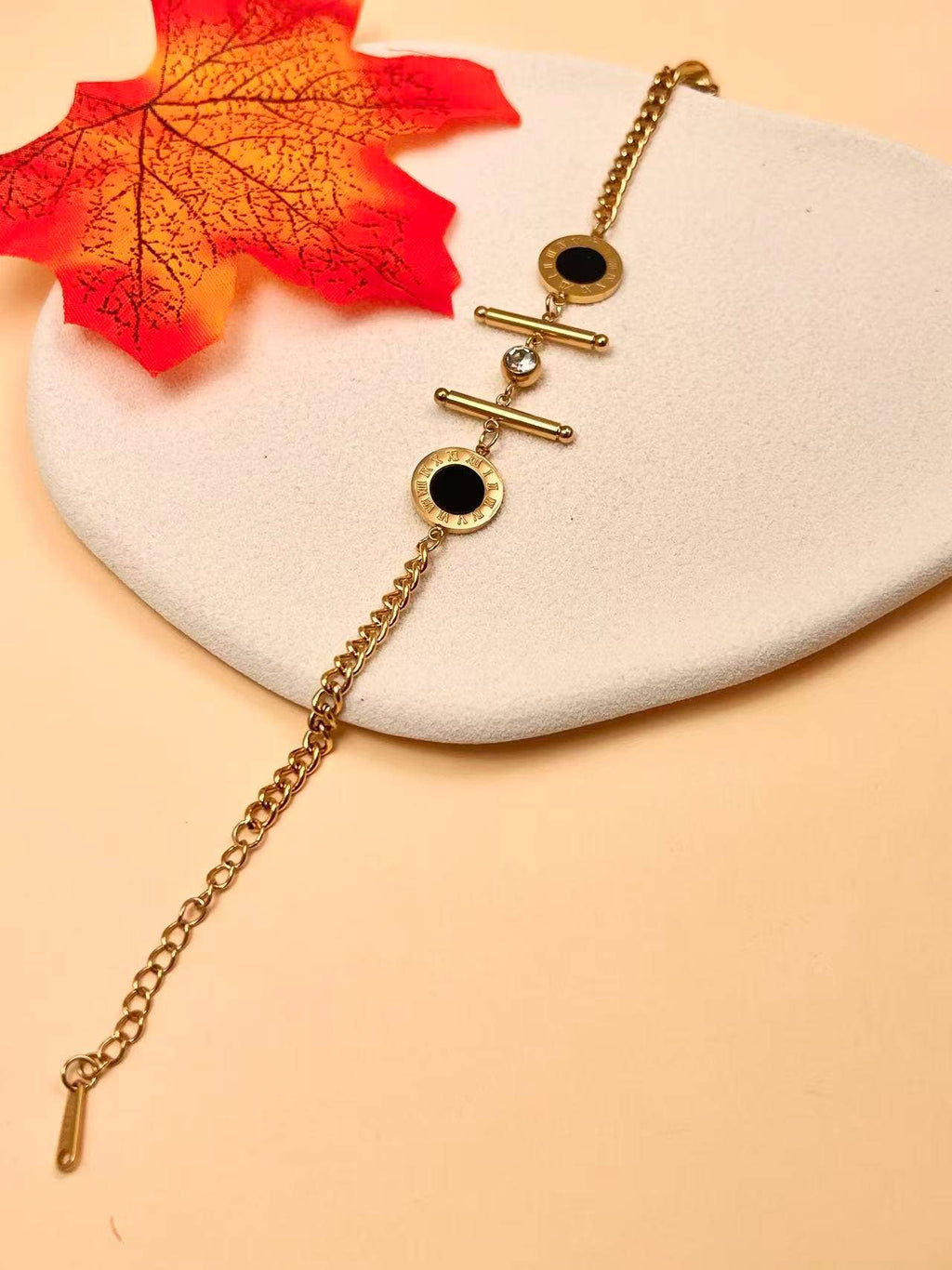 Bracelet Cadran Impérial Motif Rond à Chiffres Romains