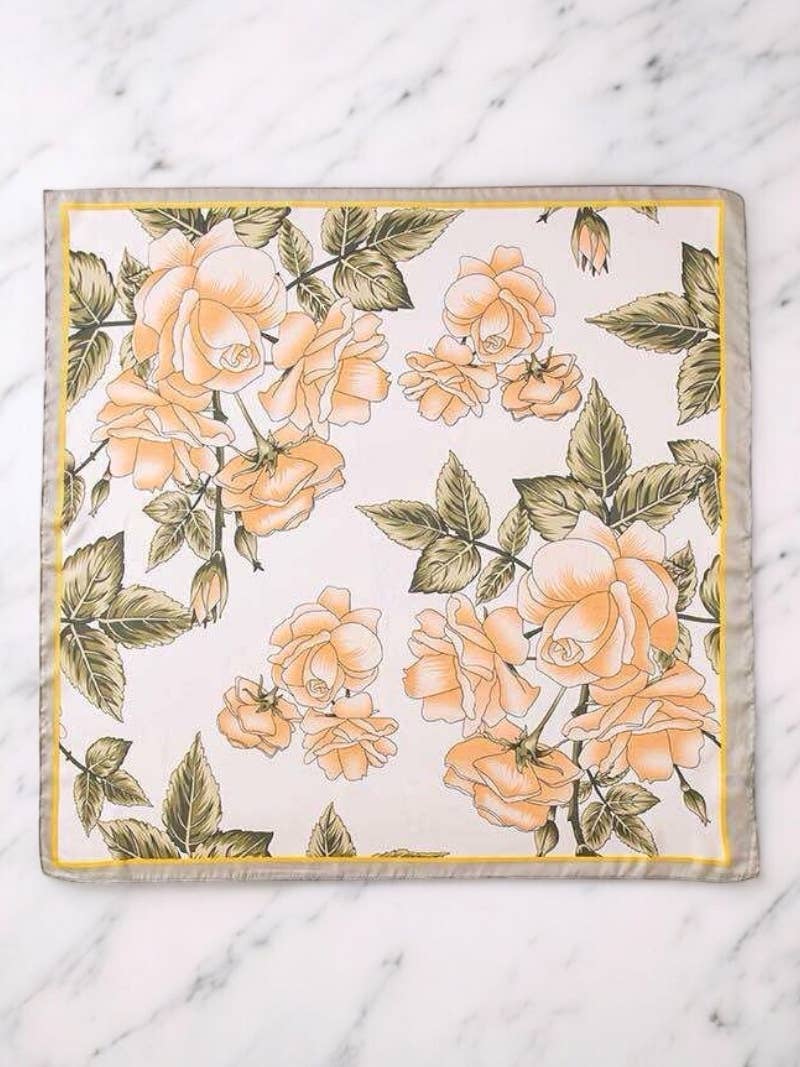 Foulard carré en soie FL06
