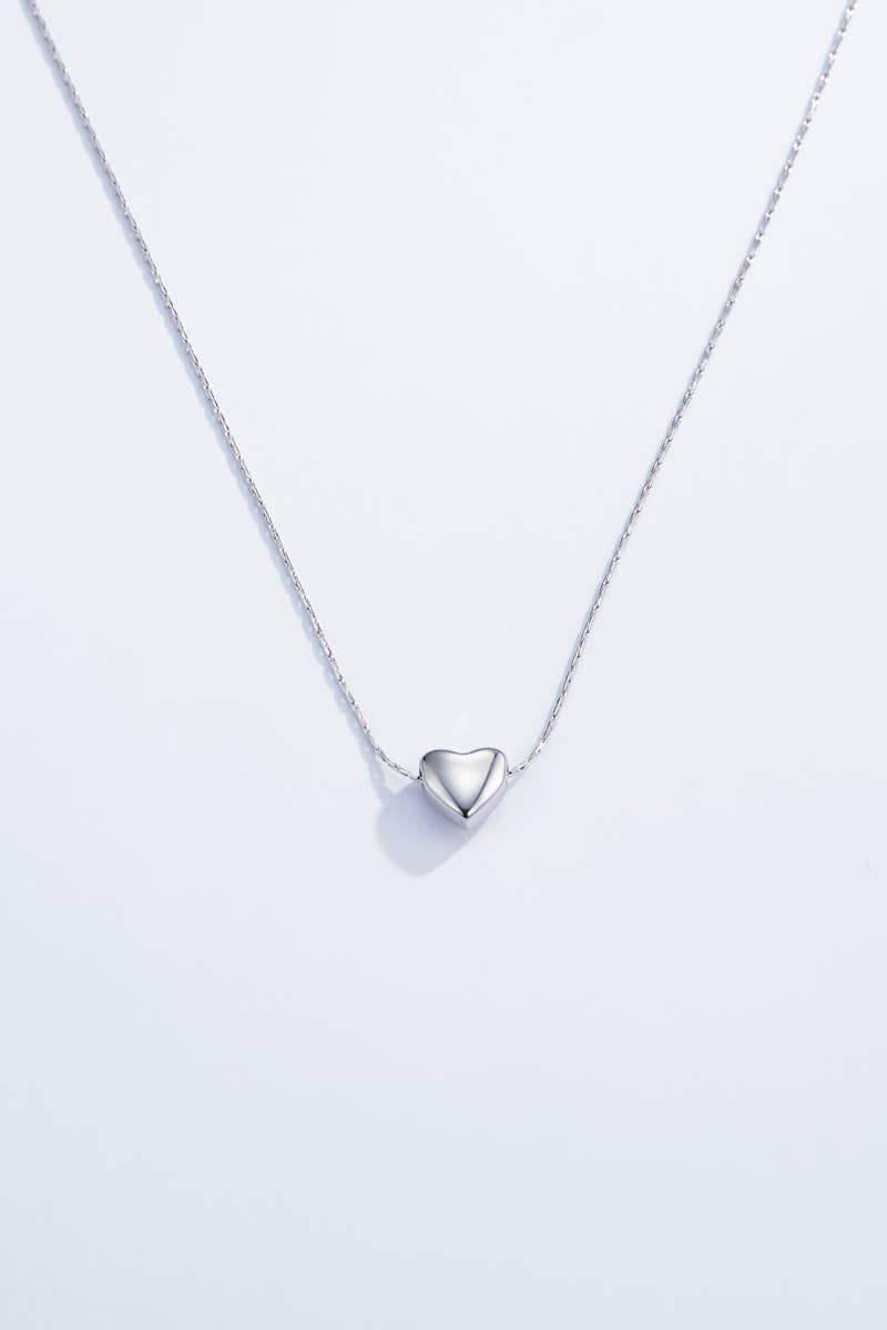 Collier fin avec cœur en acier inoxydable 224AQ06