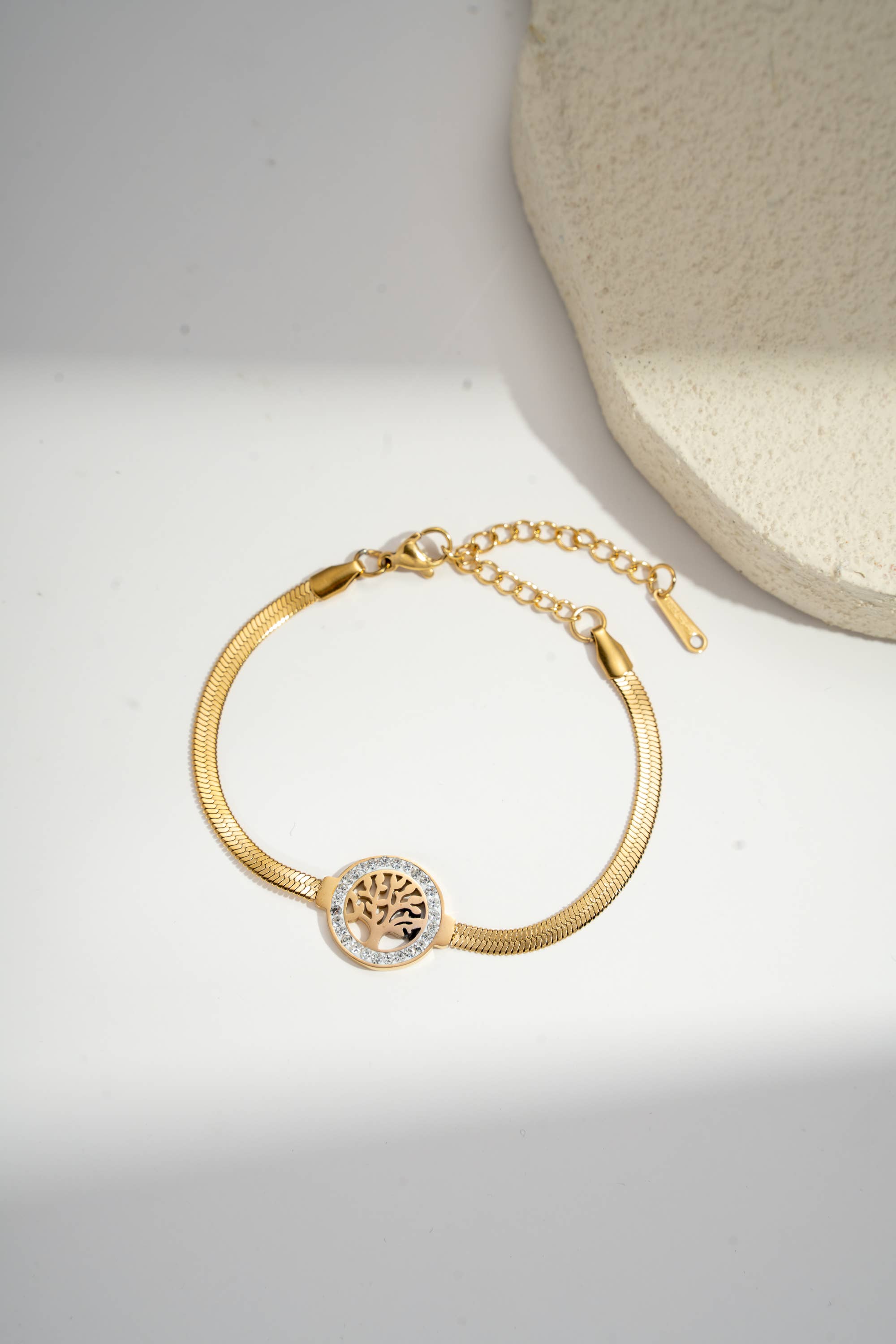 Bracelet en acier inoxydable raffiné motif arbre de vie