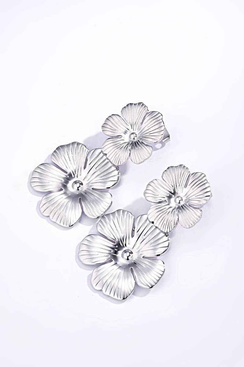 Boucles d'oreilles pendantes fleurs 124AQ169