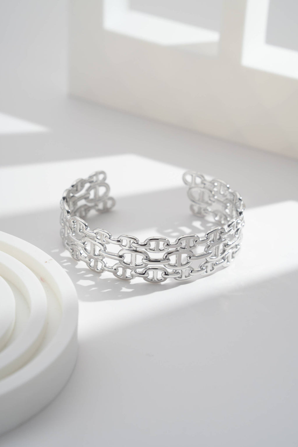 Bracelet manchette maillons ajourés en acier inoxydable