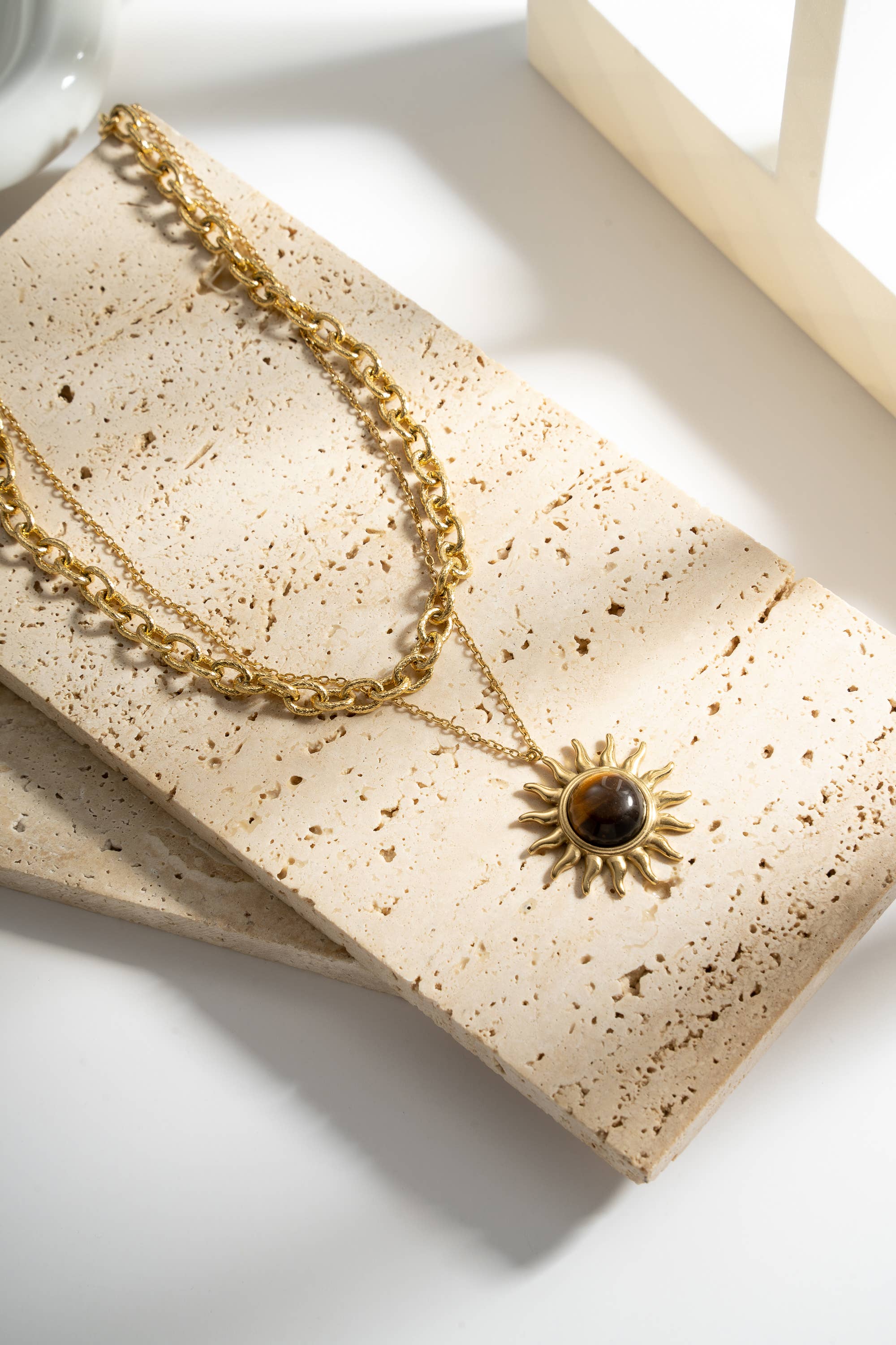 Collier Soleil Œil de Tigre Acier Inoxydable Doré Éclat