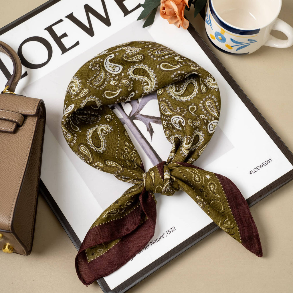 Foulard Carré 70x70 Élégance Bohème