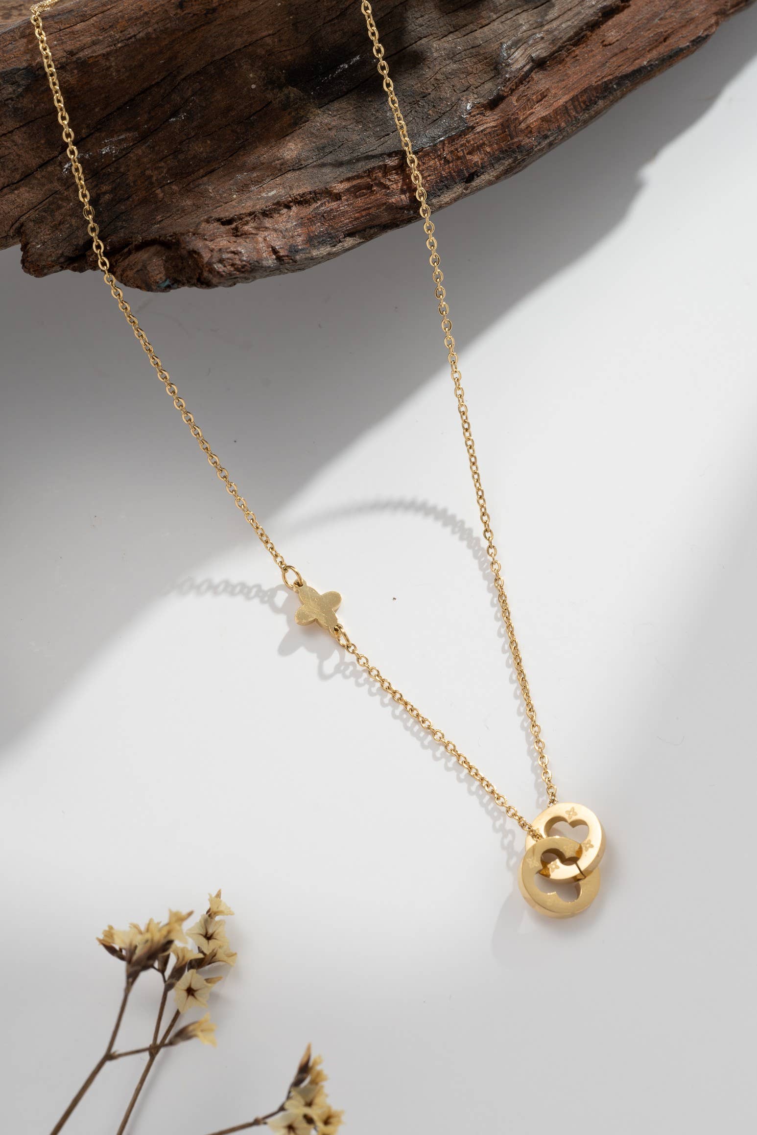 Collier Emma